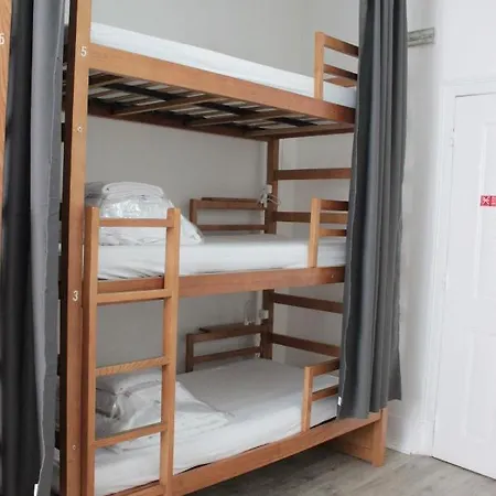 Royal Hostel *